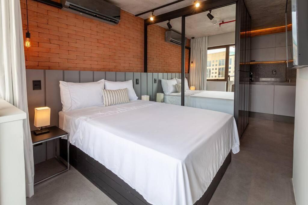 Apartamento Flat Luxuoso Em De Luxo No Itaim Bibi *